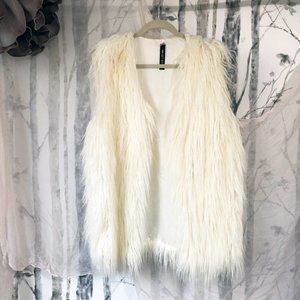 Design Lan faux fur vest